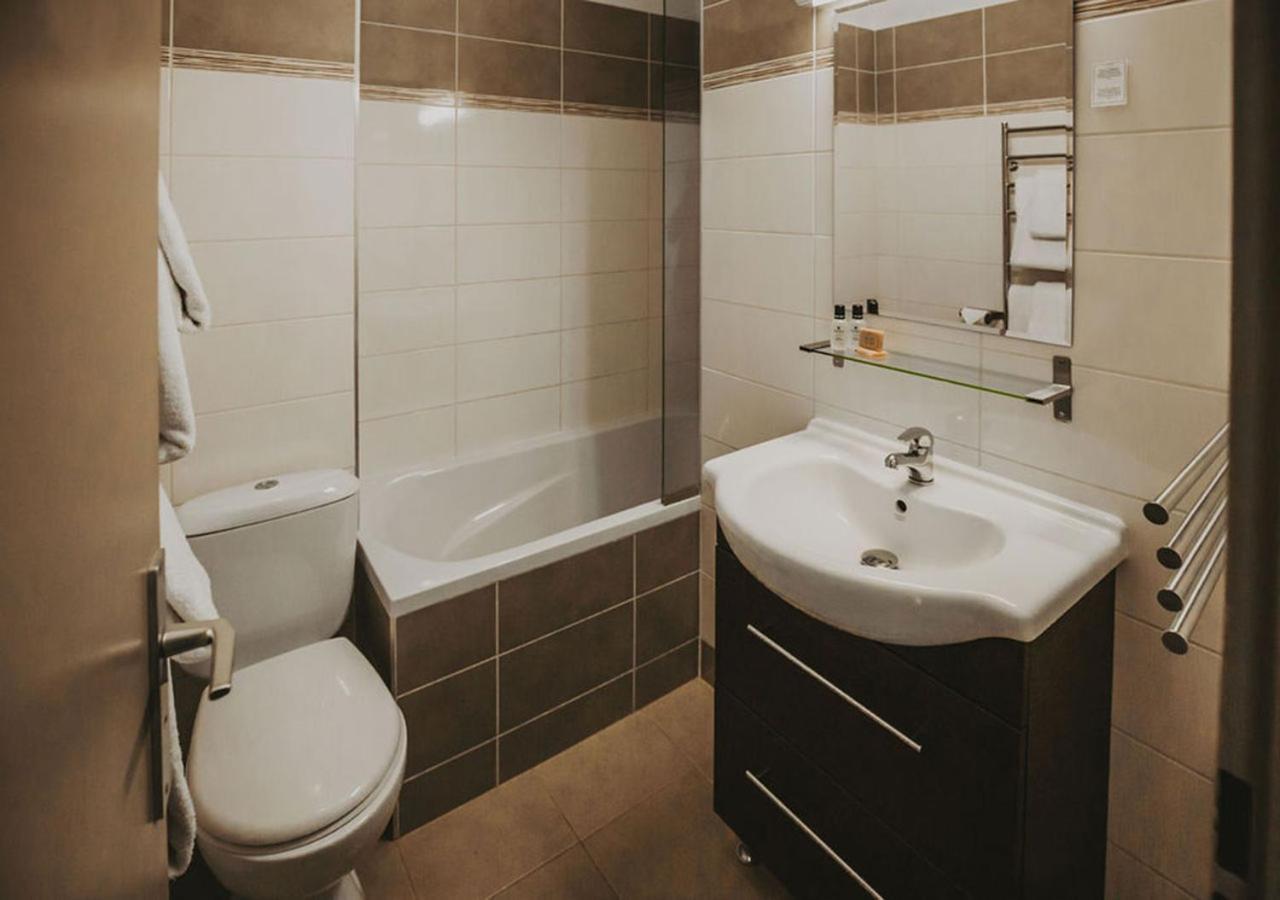 Hotel Les Grangettes Мерибел Стая снимка