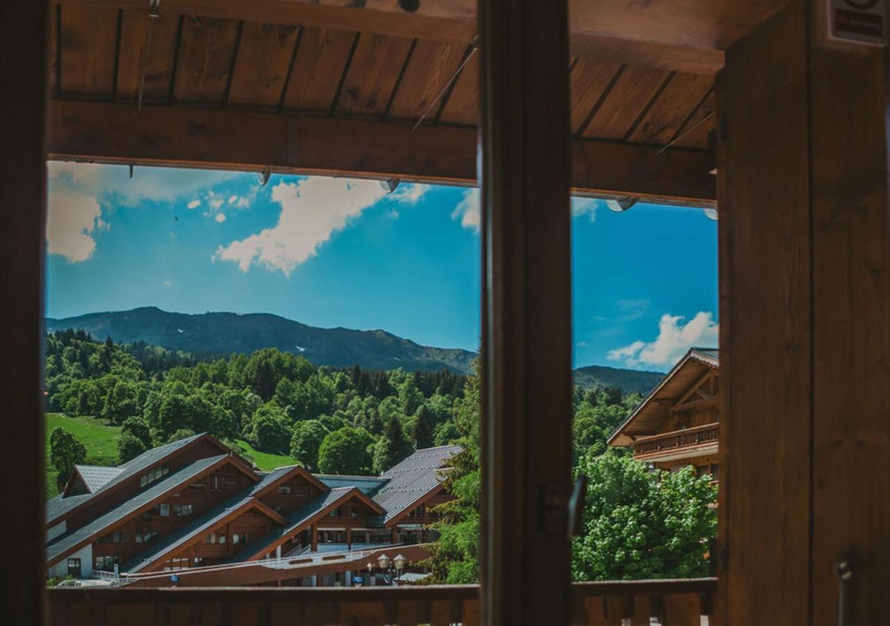 Hotel Les Grangettes Мерибел Екстериор снимка